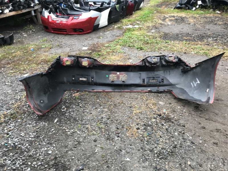 Defensa (parachoques) trasera usada original (OEM) Chevrolet Camaro 2010-2013