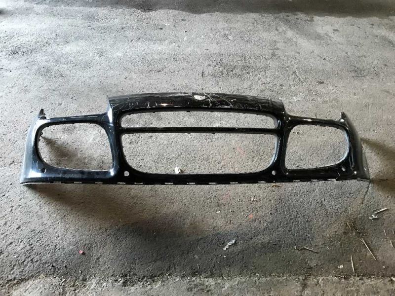 Defensa (parachoques) delantera usada original (OEM) Porsche Cayenne 2003-2006