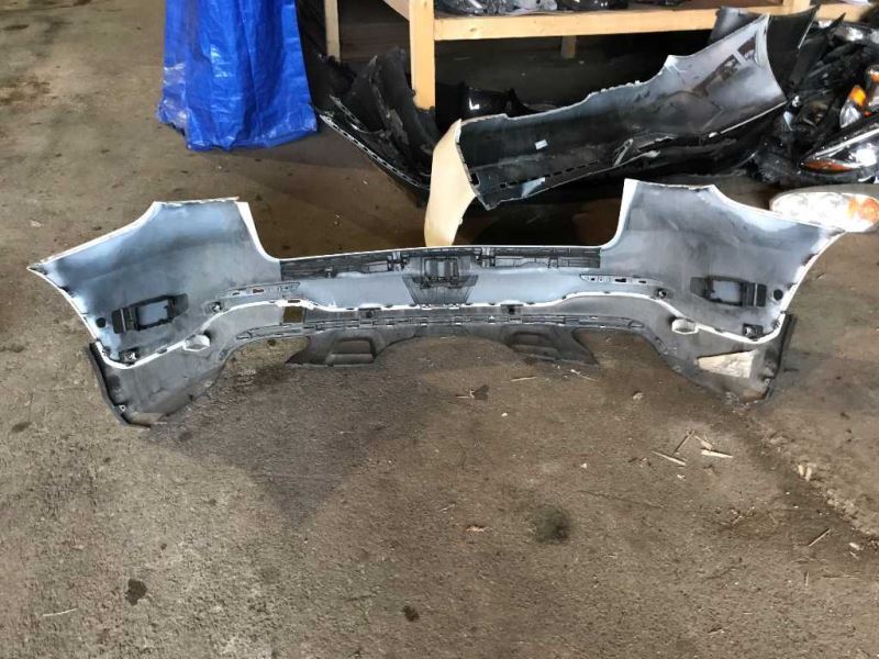 Defensa (parachoques) trasera usada original (OEM) Mercedes-Benz GLC300 2016-2019