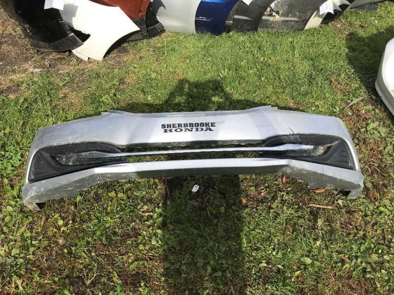 Defensa (parachoques) delantera usada original (OEM) Honda Civic 2013-2015