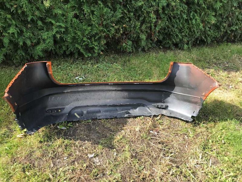 Defensa (parachoques) trasera usada original (OEM) Nissan Qashqai 2017-2019