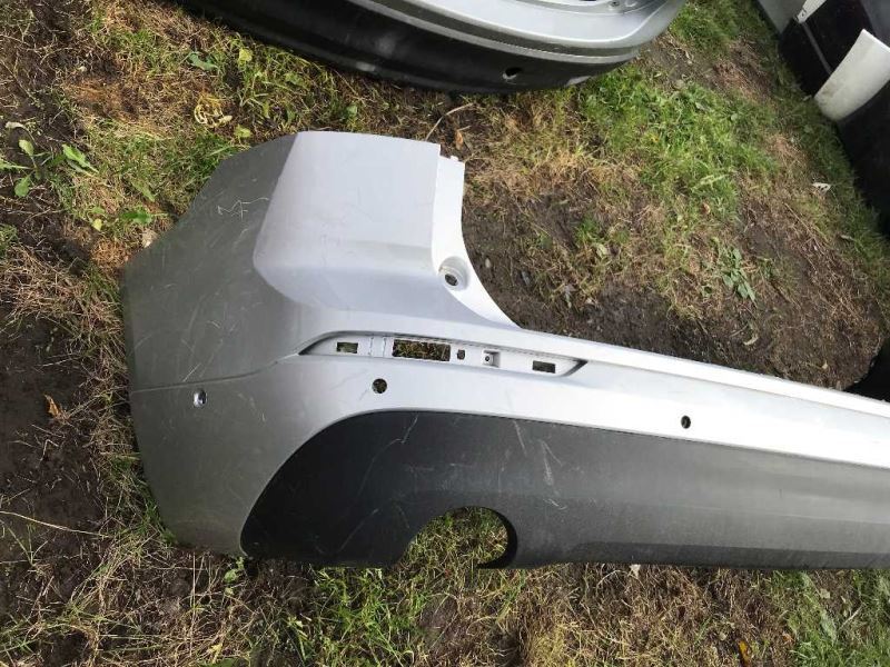 Defensa (parachoques) trasera usada original (OEM) Volvo XC60 2018-2021