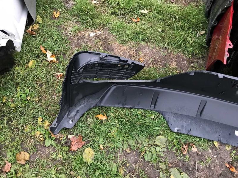 Defensa (parachoques) trasera usada original (OEM) Chevrolet Cruze 2017-2019