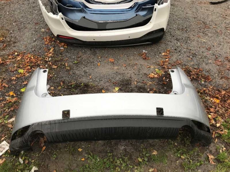 Defensa (parachoques) trasera usada original (OEM) Mazda CX-5 2017-2021