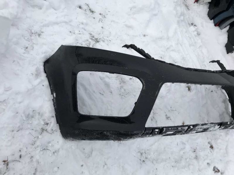 Defensa (parachoques) delantera usada original (OEM) KIA Sorento 2011-2013