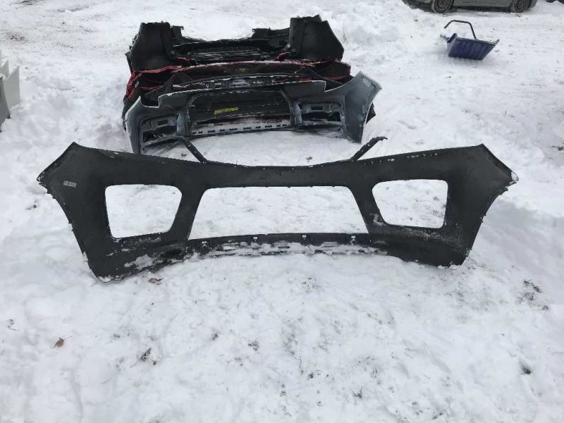 Defensa (parachoques) delantera usada original (OEM) KIA Sorento 2011-2013