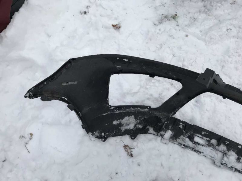 Defensa (parachoques) delantera usada original (OEM) KIA Sorento 2011-2013