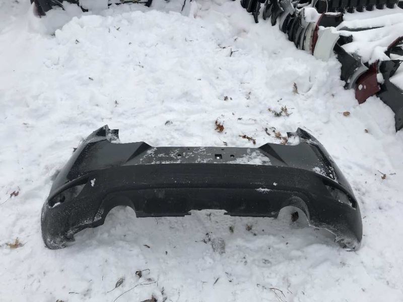 Defensa (parachoques) trasera usada original (OEM) Mazda CX-3 2016-2022