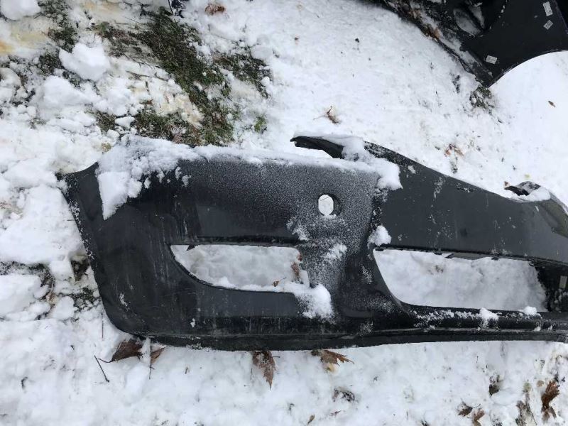 Defensa (parachoques) delantera usada original (OEM) Mazda 3 2004-2006