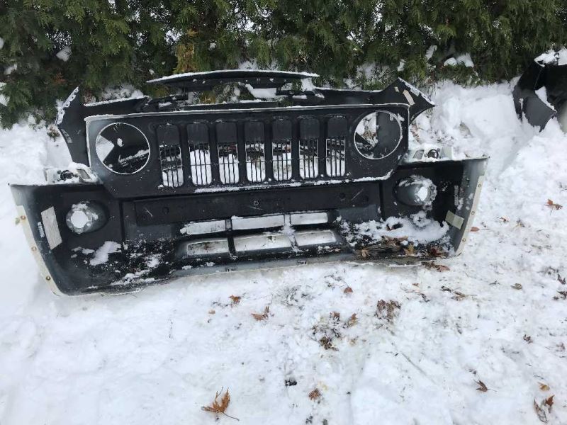 Front bumper cover used genuine OEM Jeep Patriot 2007-2010