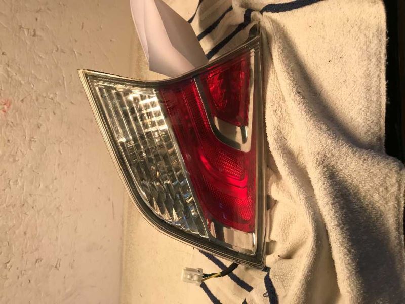 Calavera (luz trasera) izquierda usada original (OEM) Nissan Rogue 2014-2016