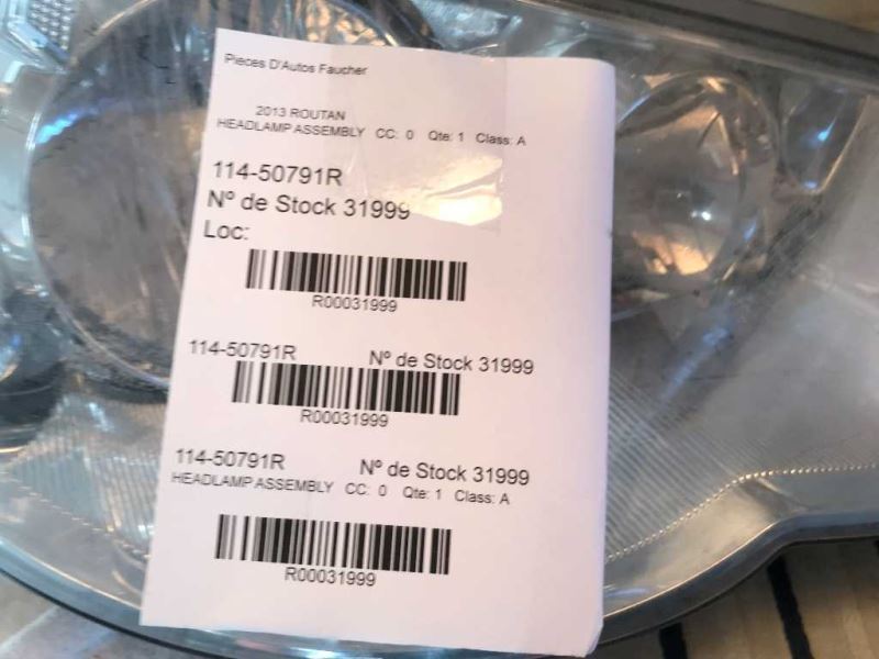 Right headlamp lens/housing used genuine OEM Volkswagen Routan 2009-2012