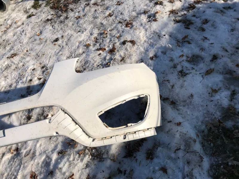 Front bumper cover used genuine OEM Hyundai Santa FE 2010-2012