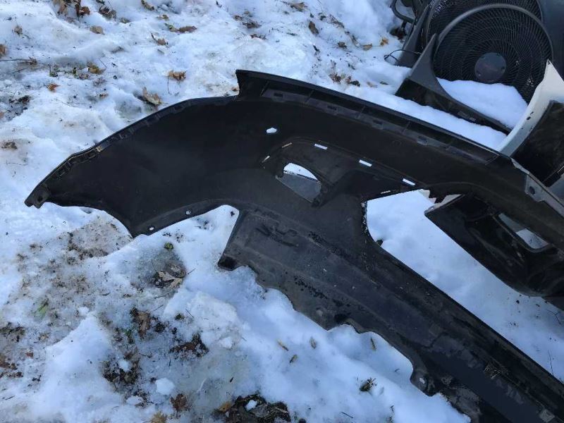 Front bumper cover used genuine OEM Honda Pilot 2012-2015