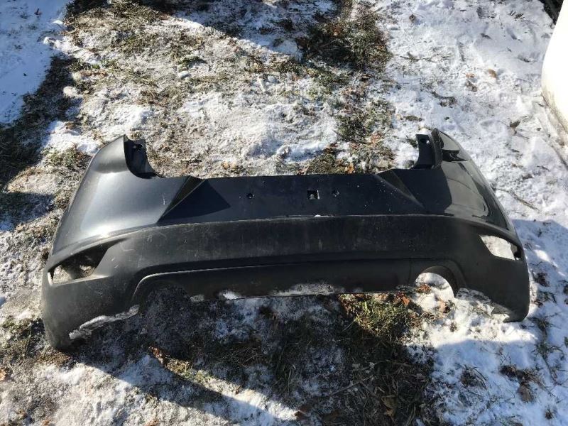 Defensa (parachoques) trasera usada original (OEM) Mazda CX-3 2016-2022