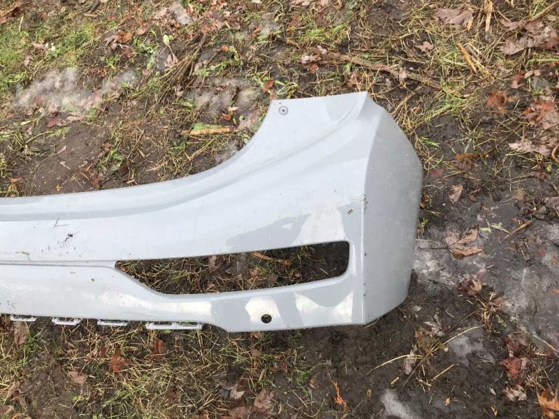 Defensa (parachoques) trasera usada original (OEM) Chevrolet Bolt EV 2017-2021