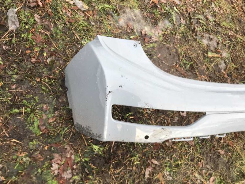 Defensa (parachoques) trasera usada original (OEM) Chevrolet Bolt EV 2017-2021