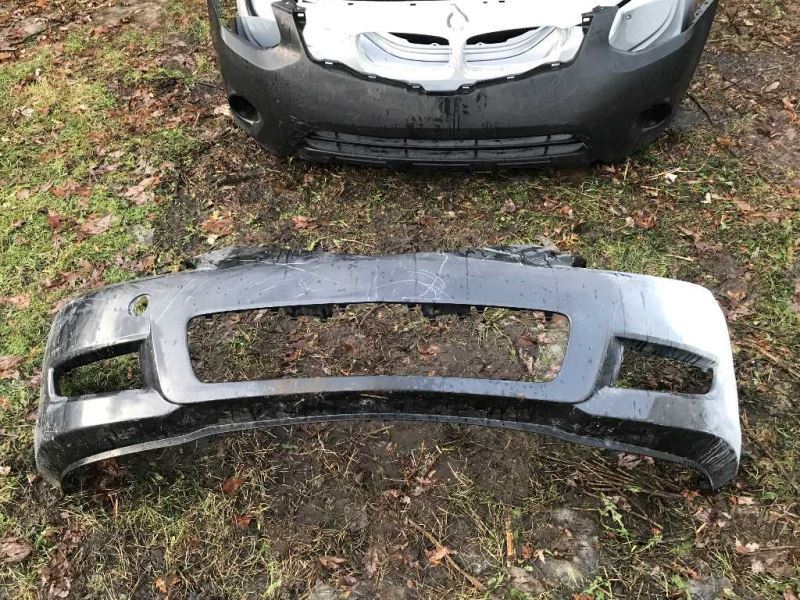 Defensa (parachoques) delantera usada original (OEM) Mazda 3 2007-2009