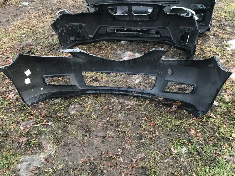 Defensa (parachoques) delantera usada original (OEM) Mazda 3 2007-2009
