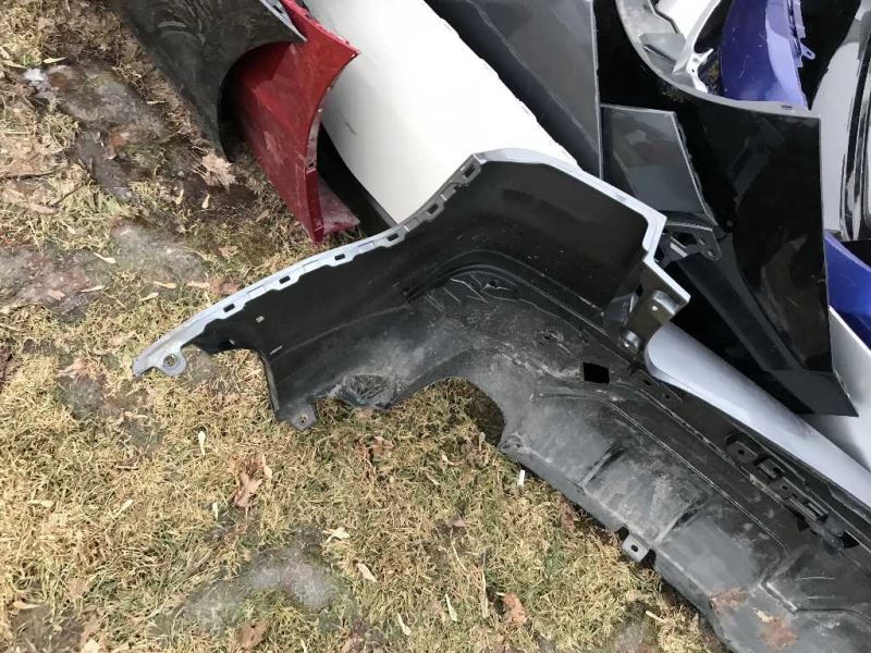 Defensa (parachoques) trasera usada original (OEM) Mitsubishi RVR 2018-2019