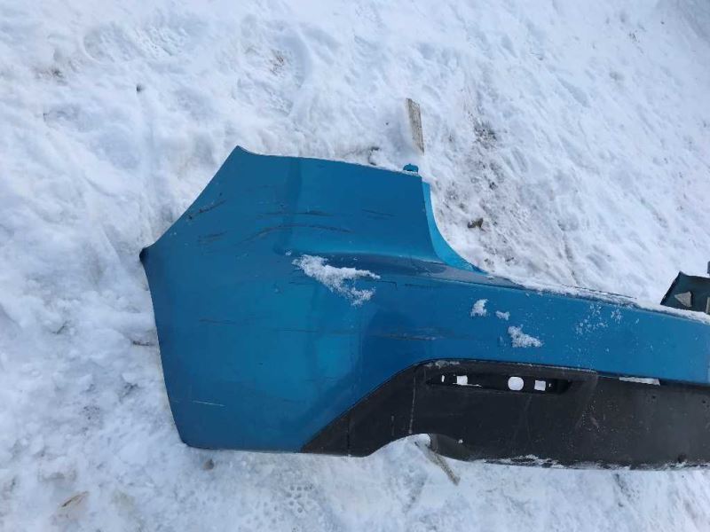 Defensa (parachoques) trasera usada original (OEM) Mazda 3 2010-2011