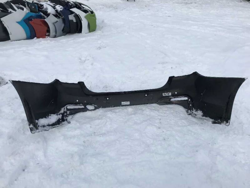 Defensa (parachoques) trasera usada original (OEM) BMW 530I 2017-2020