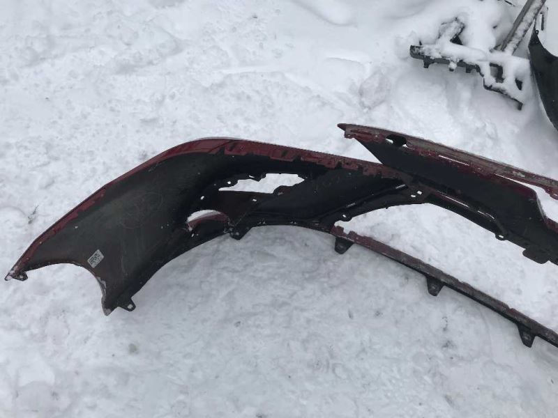 Front Bumper Cover used genuine OEM Toyota Camry 2018-2020