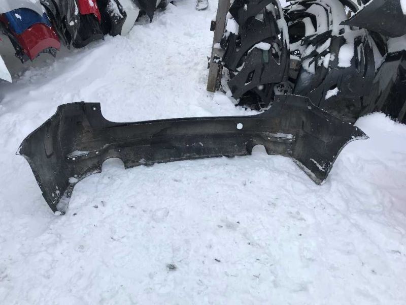 Defensa (parachoques) delantera usada original (OEM) Subaru Forester 2014-2016