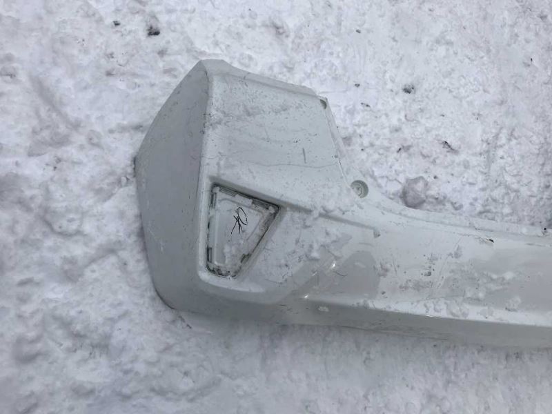 Defensa (parachoques) trasera usada original (OEM) Honda FIT 2015-2017