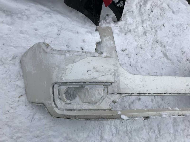 Front bumper cover used genuine OEM GMC Acadia 2013-2016