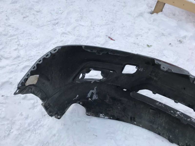Defensa (parachoques) delantera usada original (OEM) Nissan Rogue 2014-2016