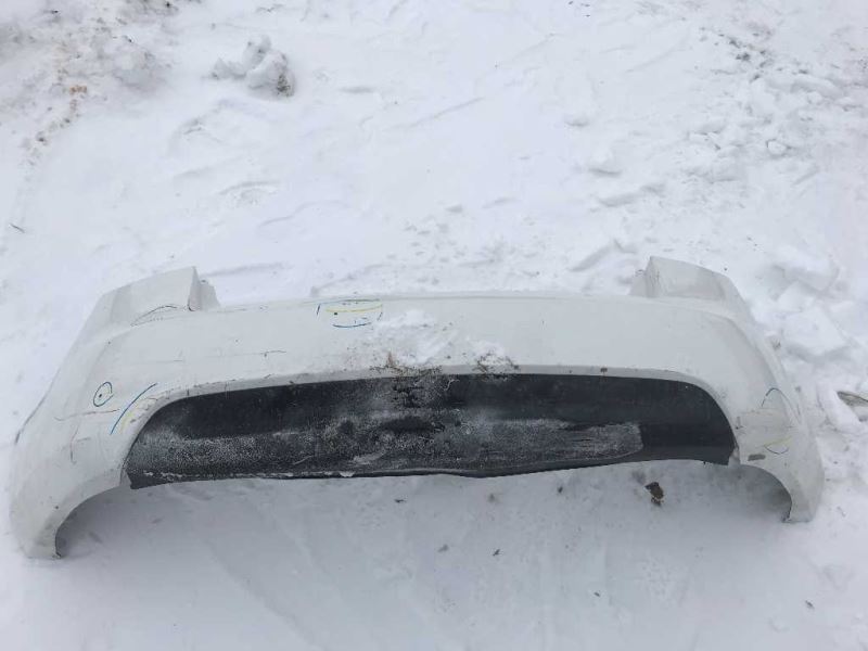Defensa (parachoques) trasera usada original (OEM) KIA Forte 2010-2013