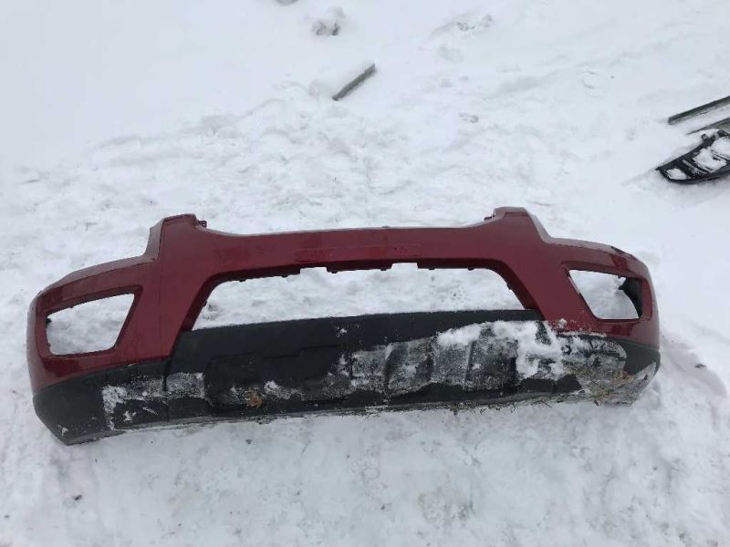 Defensa (parachoques) delantera usada original (OEM) KIA Sportage 2009-2010