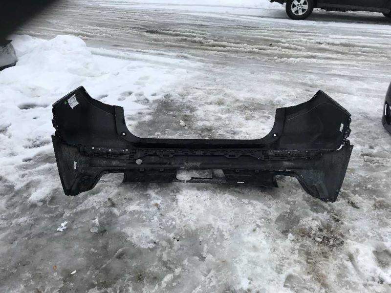 Defensa (parachoques) trasera usada original (OEM) GMC Terrain 2018-2024