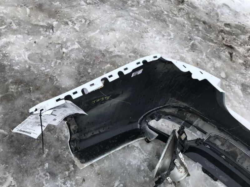 Defensa (parachoques) trasera usada original (OEM) Chrysler 200 2015-2017