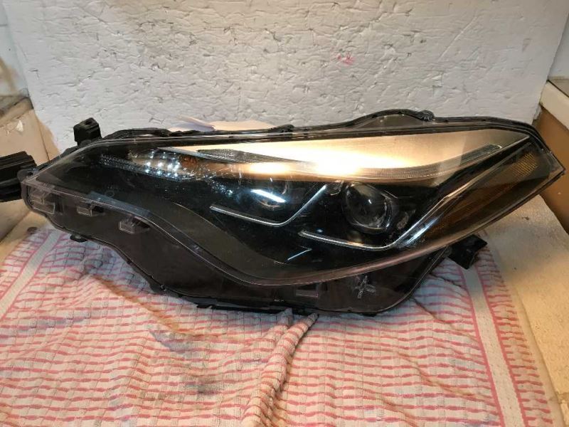 Headlamp Assembly used genuine OEM Toyota Corolla 2017-2019
