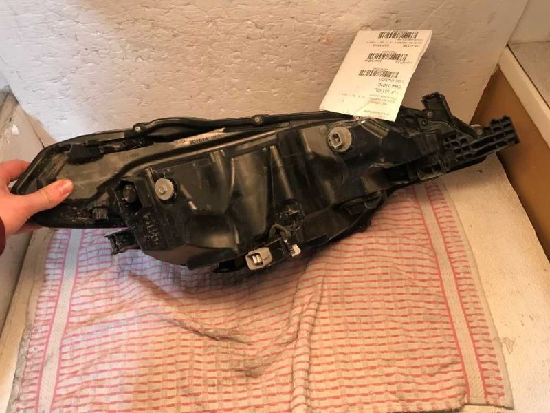 Headlamp Assembly used genuine OEM Toyota Corolla 2017-2019