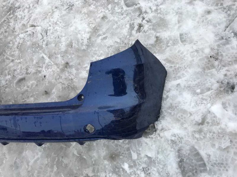 Defensa (parachoques) trasera usada original (OEM) Honda FIT 2009-2014