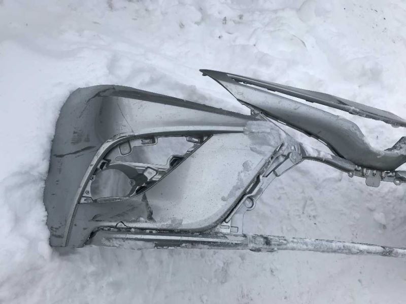 Front bumper cover used genuine OEM Toyota Camry 2018-2020