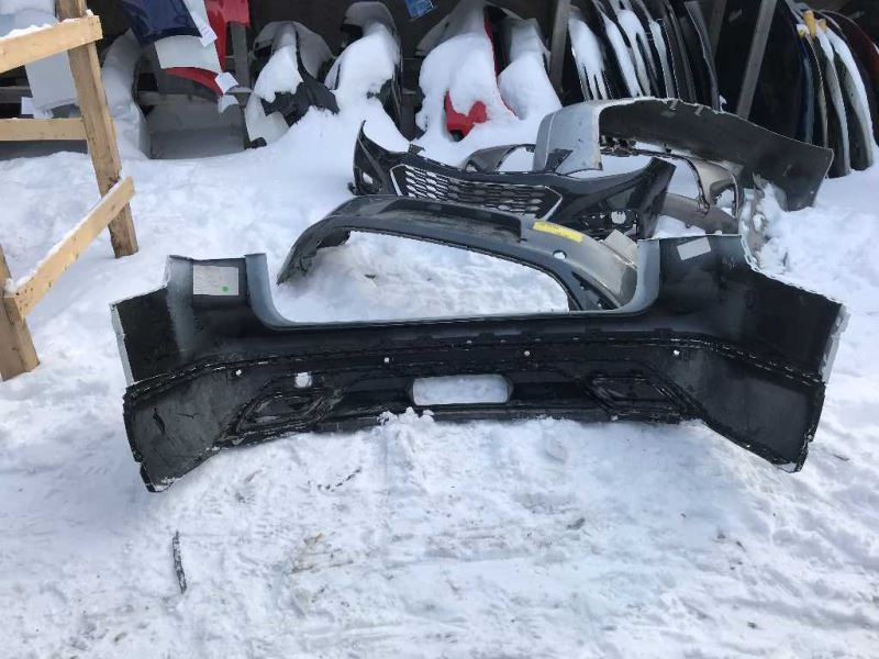 Rear bumper cover upper used genuine OEM Volkswagen Atlas 2018-2020