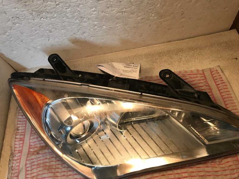 Faro derecho usado original (OEM) Hyundai Genesis Coupe 2010-2012