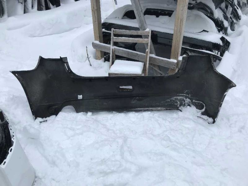 Defensa (parachoques) trasera usada original (OEM) Mitsubishi RVR 2013-2015
