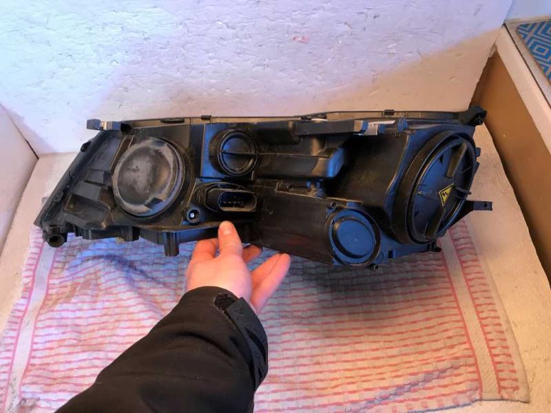 Right headlamp assembly composite used genuine OEM Audi A7 Quattro 2012-2018