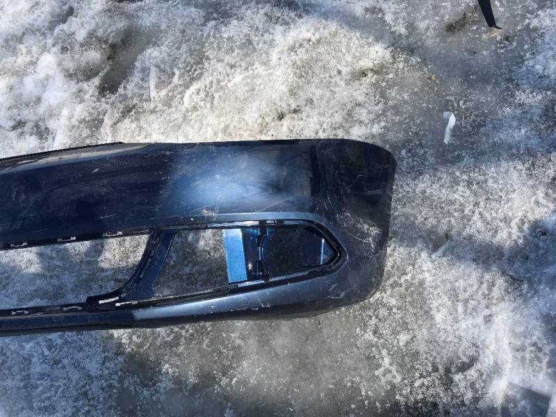 Defensa (parachoques) delantera usada original (OEM) Volkswagen Jetta 2011-2014