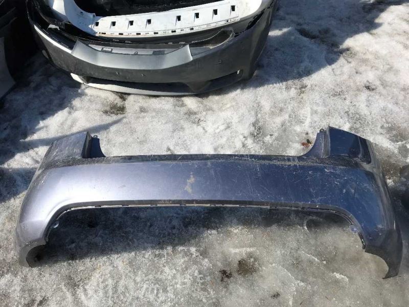 Defensa (parachoques) trasera usada original (OEM) KIA Forte 2010-2013