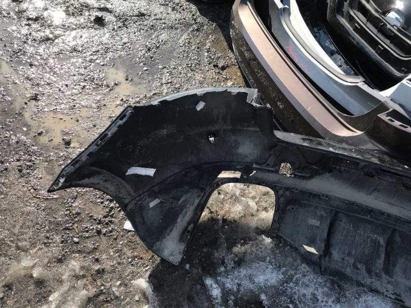 Rear Bumper Cover used genuine OEM Porsche Macan 2015-2018