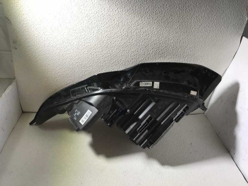 Right headlamp lens/housing used genuine OEM Land Rover Range Rover Evoque 2013-2016