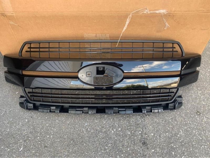 Grille assembly used genuine OEM Ford F-150 2018-2020