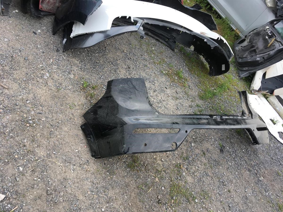 Defensa (parachoques) trasera usada original (OEM) KIA Niro 2017-2019