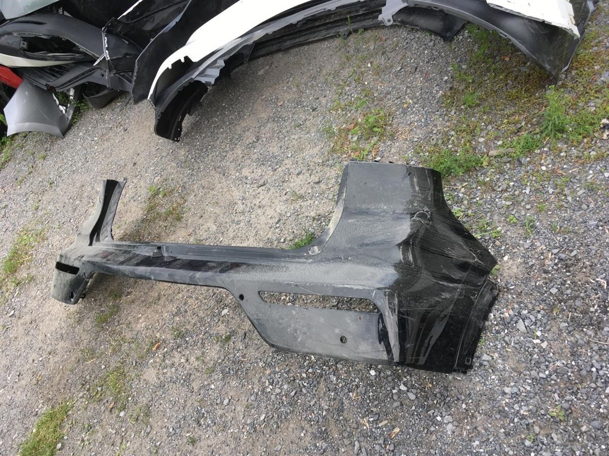 Defensa (parachoques) trasera usada original (OEM) KIA Niro 2017-2019